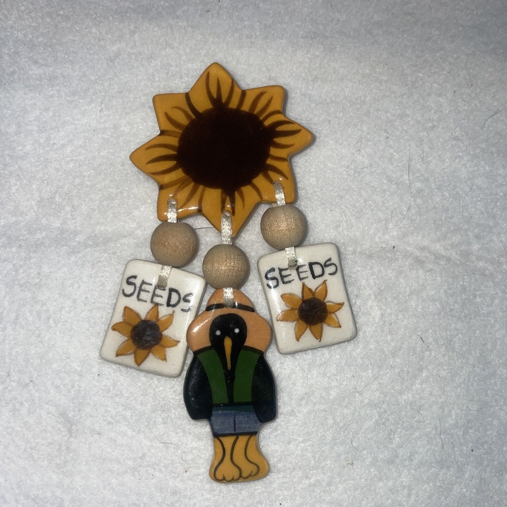Fun Chunky‎ Sunflower Seeds And Crow Pin